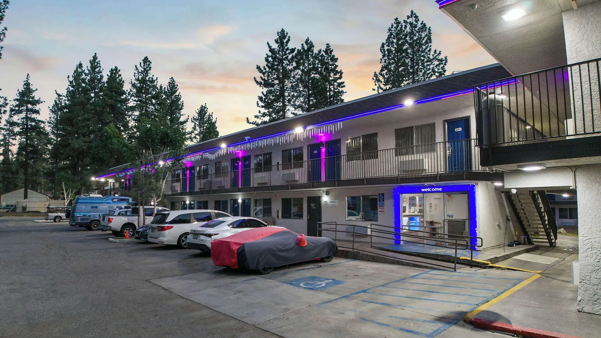 6 Budget Hotels Near Alpine Slide Magic Mountain Big Bear
